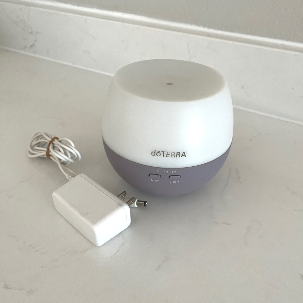 doTERRA Petal Essential Oil Diffuser & Orig Power Adapter Cord - Clean/Tested